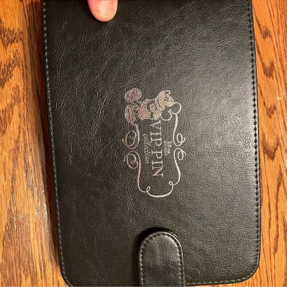 Pins/lanyards/ect - Picture 1 of 9